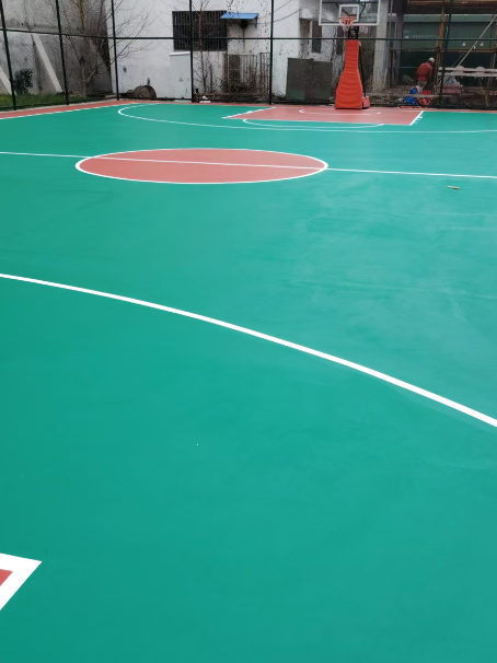 运城 球场长期使用易出现地面开裂